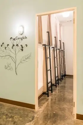 Standard Ortak Ranzalı Oda, Sadece kadınlar için