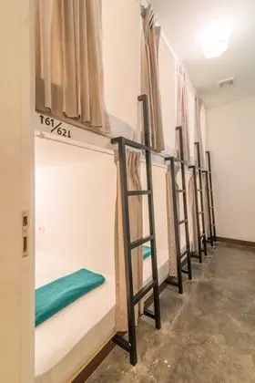 Standard Ortak Ranzalı Oda, Sadece kadınlar için