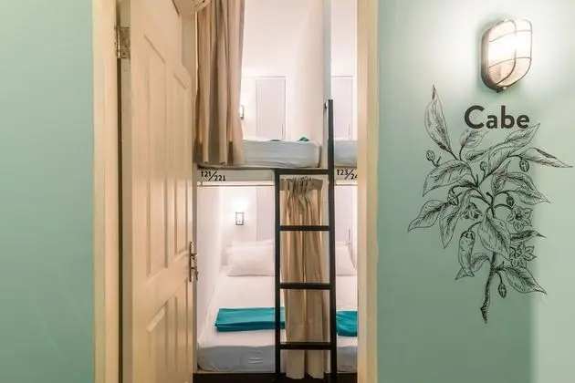 Standard Ortak Ranzalı Oda, Sadece kadınlar için