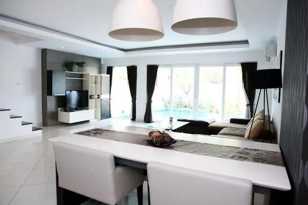 4-Bedroom Pool Villa