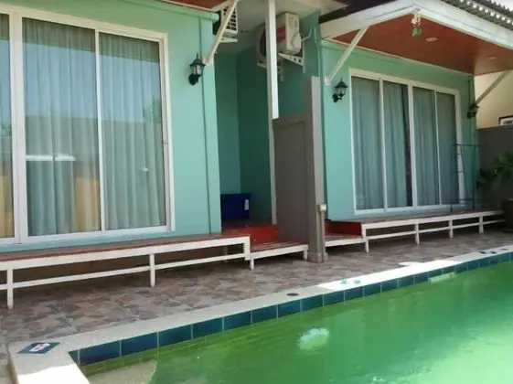 Wongsuwan Pool Villa 2 (3 bedrooms)