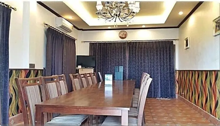 Wongsuwan Pool Villa 4 (5 bedrooms)