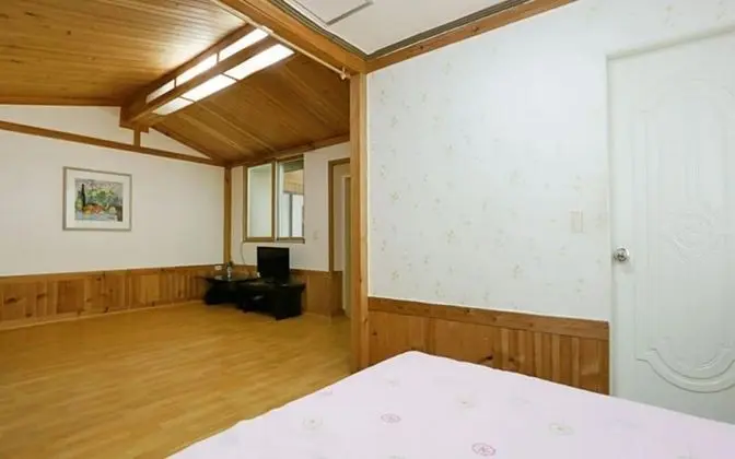 Oda (Family room)