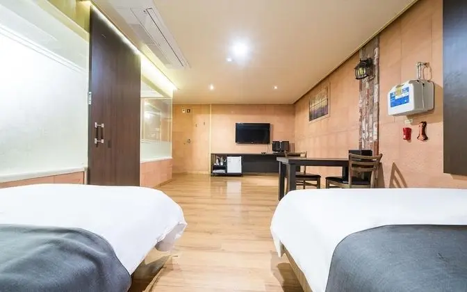 Oda (Red Clay Room Special Room-Twin (Netf)