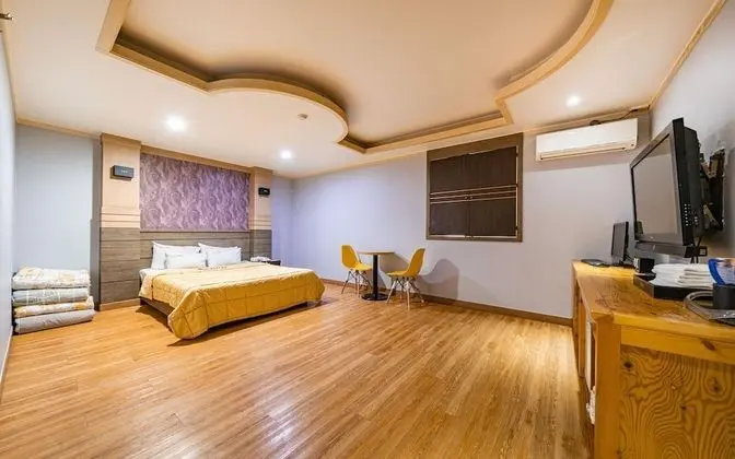 Oda (Special Room)