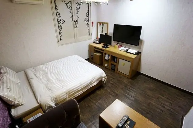 Oda (Standard room (Netflix/PC available))