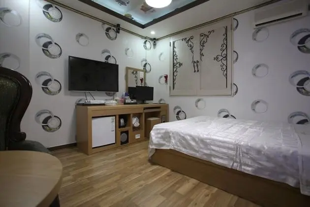 Oda (Standard room (Netflix/PC available))
