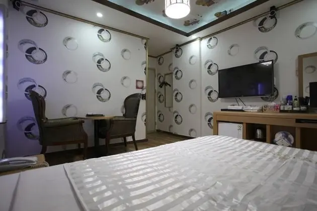 Oda (Standard room (Netflix/PC available))