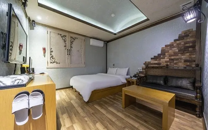 Oda (Standard room (Netflix/PC available))