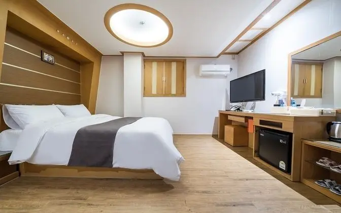 Oda (Deluxe room (net Netflix viewing))