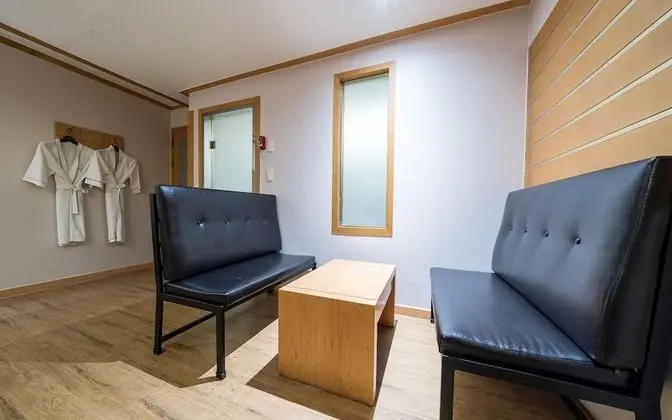 Oda (Deluxe room (net Netflix viewing))