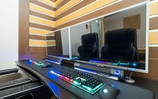 Oda (Gaming room (2PC GTX 1060))
