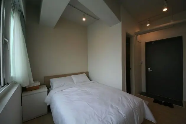 Tek Büyük Yataklı Oda (Non-Korean Nationals Only)