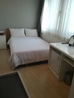 Tek Büyük Yataklı Oda (Non-Korean Nationals Only)