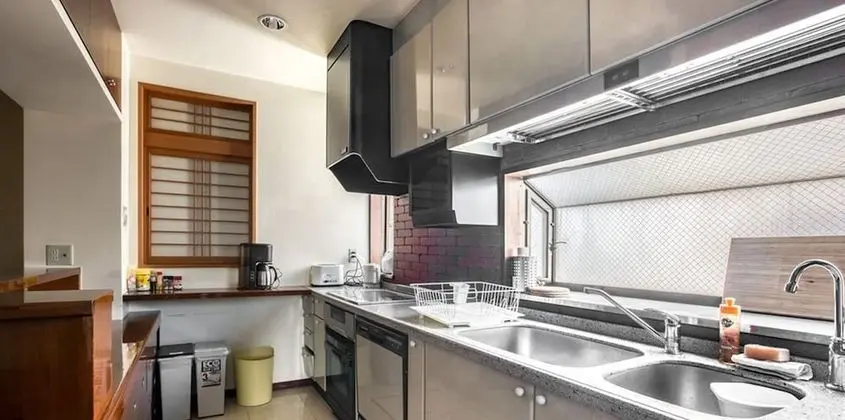 Apart Daire, Sigara İçilmez (4F)