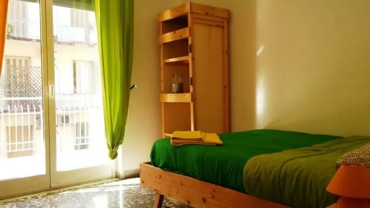 Tek Büyük Yataklı Oda, Ortak Banyo (Wood 3)