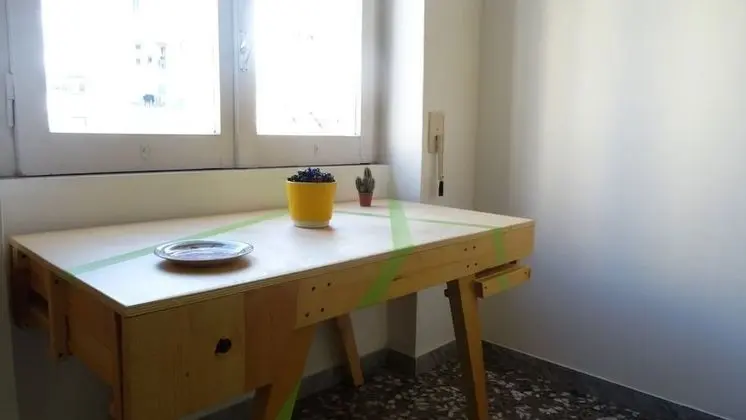 Tek Kişilik Oda, Ortak Banyo (Wood 4)