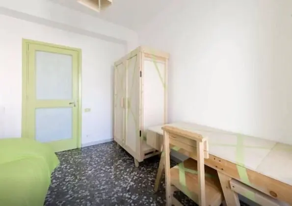 Tek Kişilik Oda, Ortak Banyo (Wood 4)