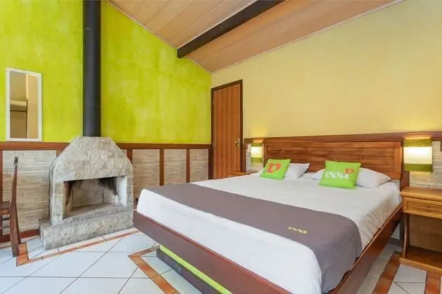 Deluxe Dört Kişilik Oda