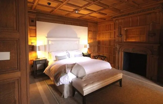 Luxury Tek Büyük Yataklı Oda