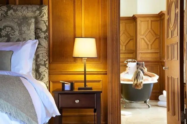 Luxury Tek Büyük Yataklı Oda