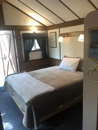 Romantic Kulübe, 1 Büyük (Queen) Boy Yatak, Sigara İçilmez, Dağ Manzaralı