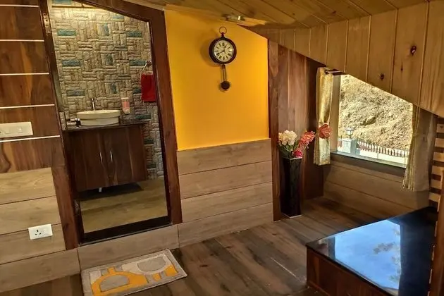 Kır Evi, Teras