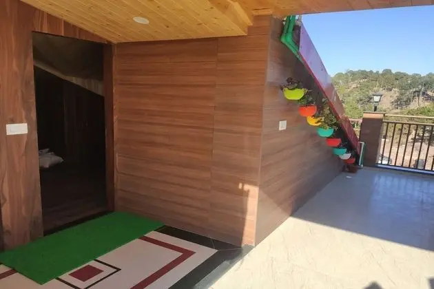 Kır Evi, Teras