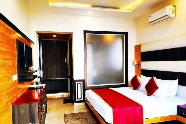 Premium Oda, Balkon, Tepe Manzaralı