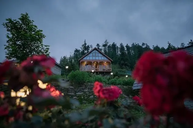 Deluxe Kır Evi