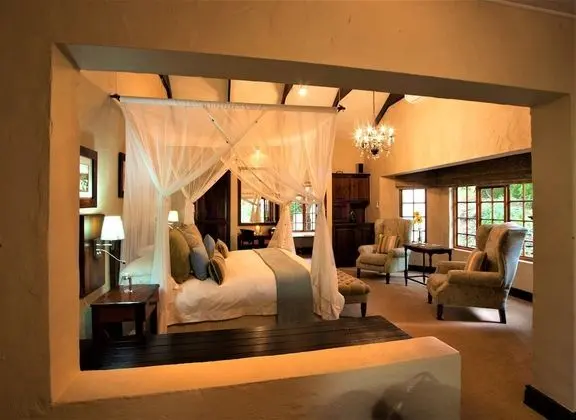 Luxury Oda