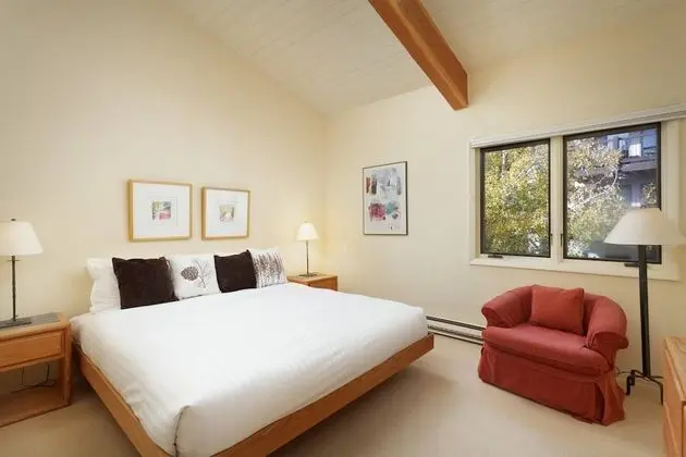 Daire (Woodbridge 27E)