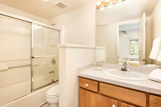 Daire (Woodbridge Unit 29E)