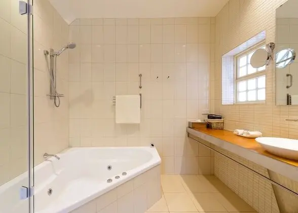 Süit, 1 En Büyük (King) Boy Yatak, Teras (Waterfront Spa)