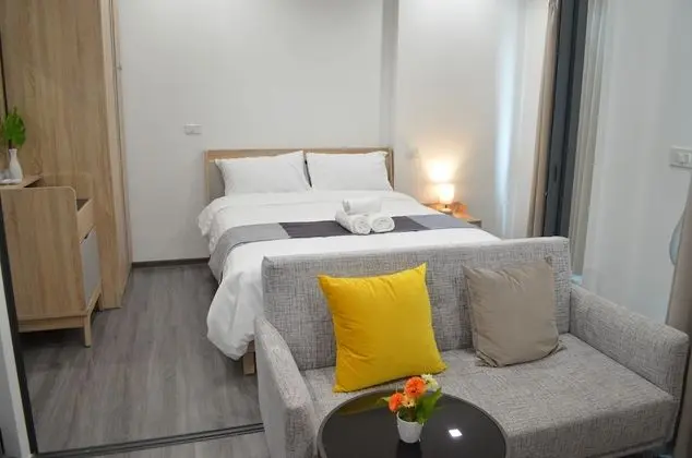 1 Bedroom Apartment