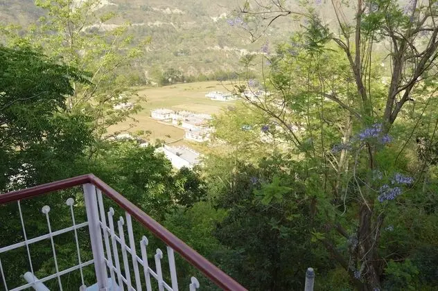 Standard Oda, 2 Tek Kişilik Yatak, Dağ Manzaralı