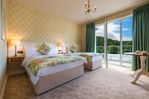 Deluxe Tek Büyük veya İki Ayrı Yataklı Oda, Balkon