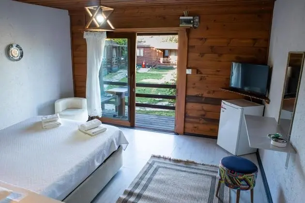 Standart Bungalow, Havuz Manzaralı, Ortak Havuzlu