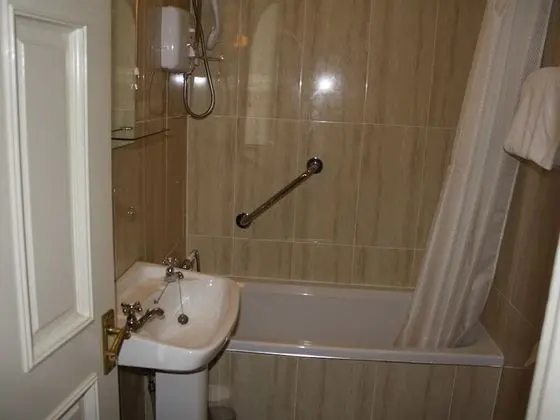 Economy İki Ayrı Yataklı Oda, Banyolu/Duşlu (Side Main House)