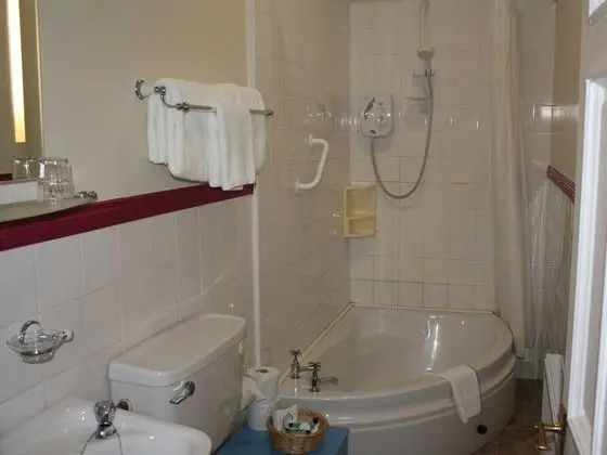 Tek Büyük Yataklı Oda, Banyolu/Duşlu (Front of Main house )