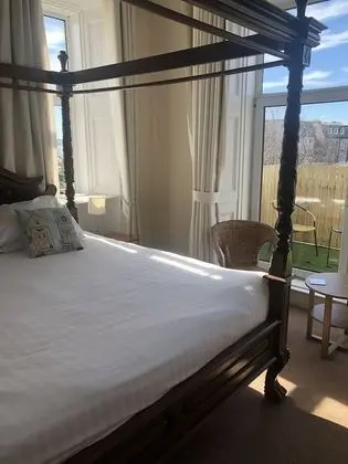 Deluxe Tek Büyük Yataklı Oda, Balkon (Four Poster)