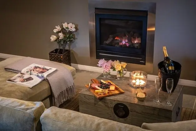Luxury Tek Büyük veya İki Ayrı Yataklı Oda, Sigara İçilmez, Balkon (Kourawhero Experience)