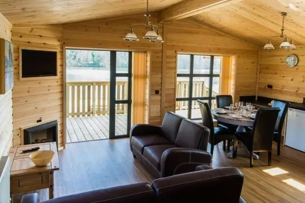 Kulübe, 2 Yatak Odası (Larch Plus Lakeside)