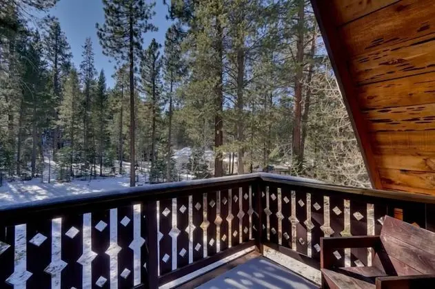 Ev (Woodland Views, BBQ and Large Games R)