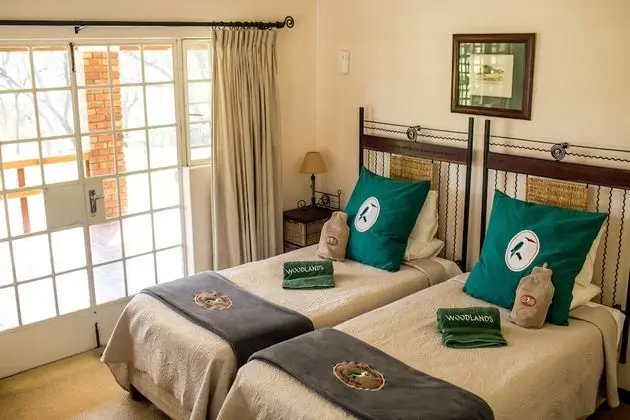 Standard Kır Evi, 2 Yatak Odası, Sigara İçilmez, Nehir Manzaralı (Woodlands)