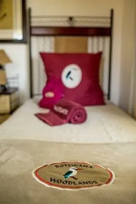Standard Kır Evi, 2 Yatak Odası, Sigara İçilmez, Nehir Manzaralı (Woodlands)