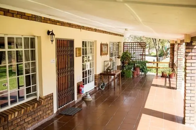 Standard Kır Evi, 2 Yatak Odası, Sigara İçilmez, Nehir Manzaralı (Woodlands)