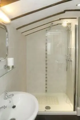 Classic Tek Büyük veya İki Ayrı Yataklı Oda, 2 Tek Kişilik Yatak, Sigara İçilmez, Bahçe Manzaralı