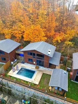 Jakuzili Suite Bungalov, Göl Manzaralı, Isıtmalı Özel Havuzlu