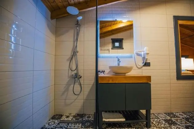 Jakuzili Suite Bungalov, Göl Manzaralı, Isıtmalı Özel Havuzlu
